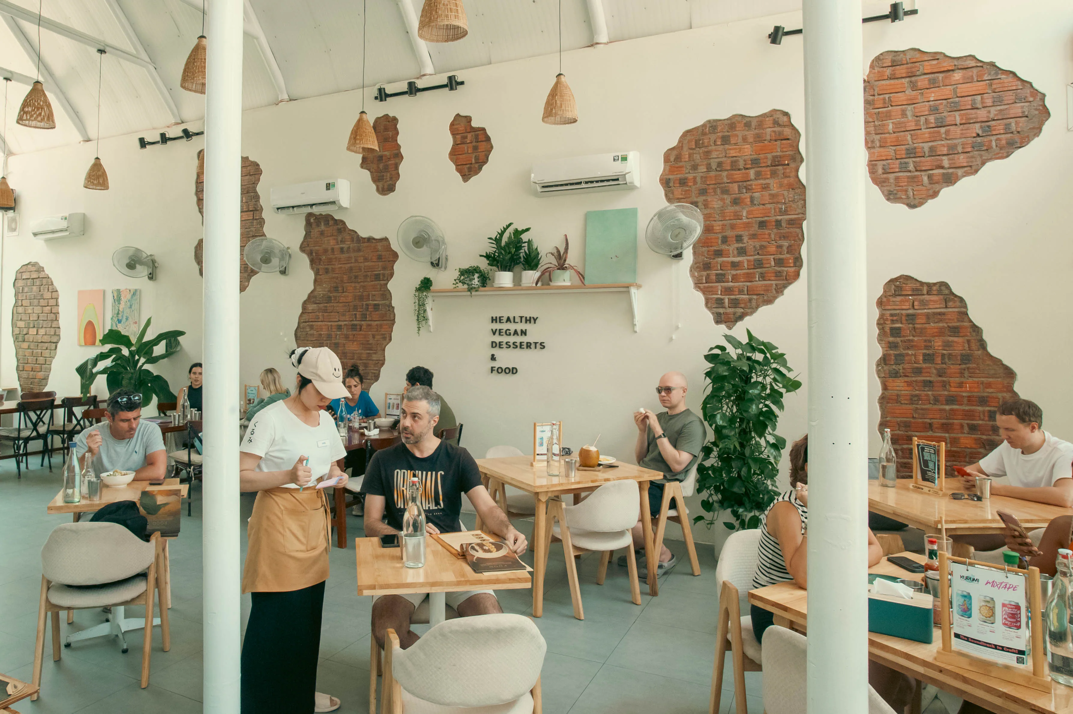 Da Nang branch interior from the new photo set